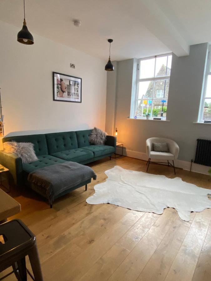 The Old School House Appartement Harrogate Buitenkant foto